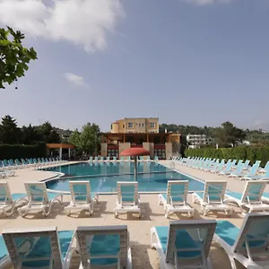 4* Hotel Mema