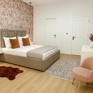 Hotel Capital, Tirana